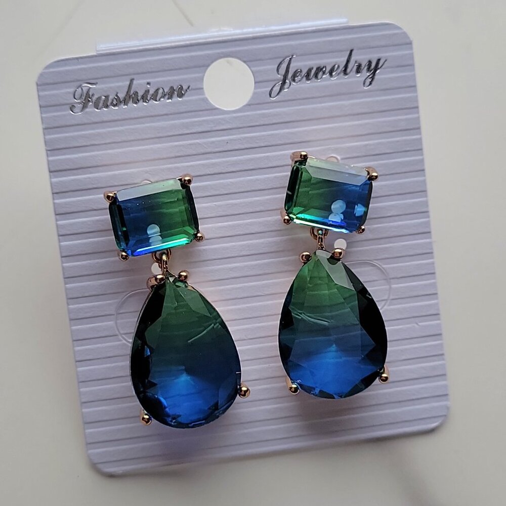 Green Blue Gradient Crystal Waterdrop Dangle Earrings Elegant Statement Jewelry